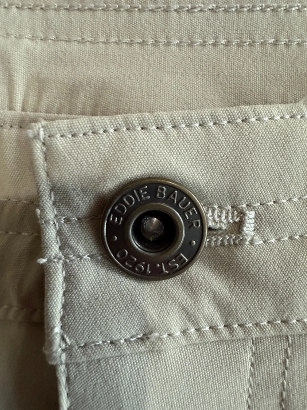 Eddie Bauer Woman’s Beige Casual Chinos - Picture 3 of 7